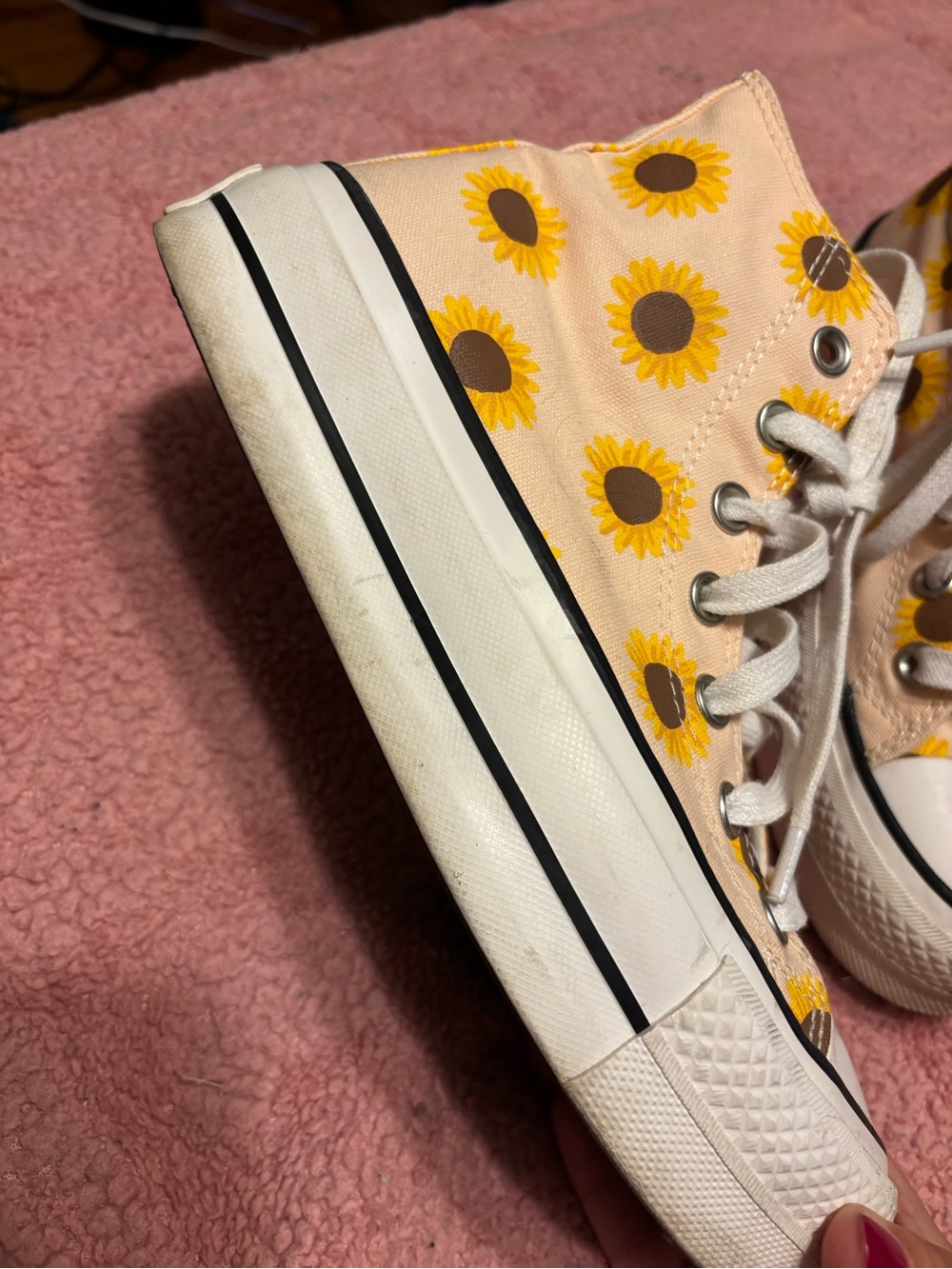 Converse platform Canvas High-Tops with Yellow Sunflower Print - Picture 4 of 7